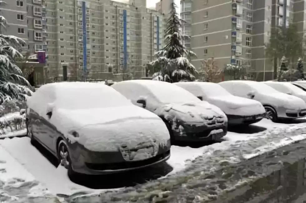 雪天出行指南_雪天駕車安全技巧_出行提示