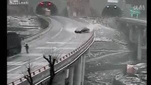 出行提示_雨雪天氣安全行車(chē)_雨雪天氣行車(chē)技巧