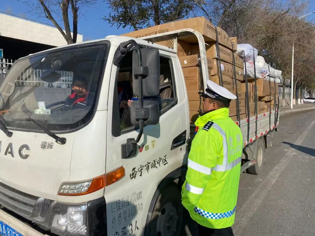 限行_西寧市公安局交通管理局 禁限行車輛整治行動(dòng) 西寧交管 高壓態(tài)勢(shì)