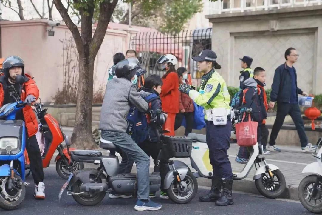 2025電動(dòng)車(chē)新政策_(dá)電動(dòng)車(chē)合法上路車(chē)型_禁行