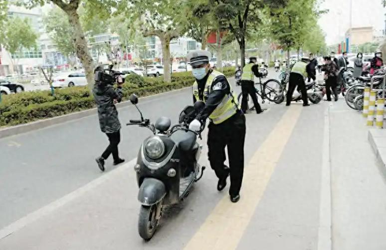 超標(biāo)電動車換新補貼_電動車禁行新政策_(dá)禁行